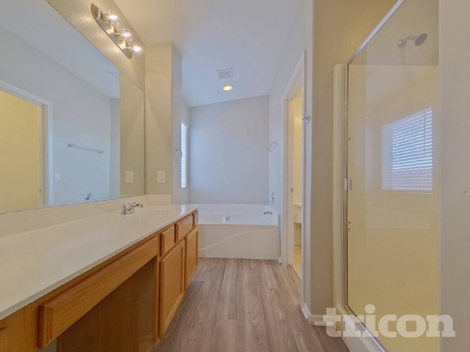 Building Photo - 10791 W Rio Vista Ln