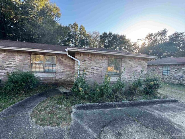 Building Photo - 6417 Kennington Cir