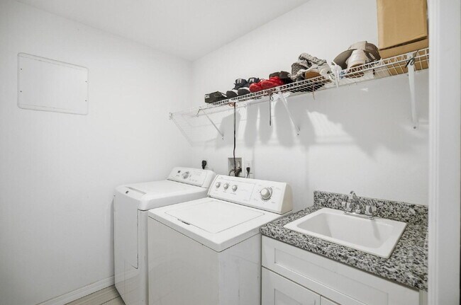 Building Photo - MATANZAS WOODS