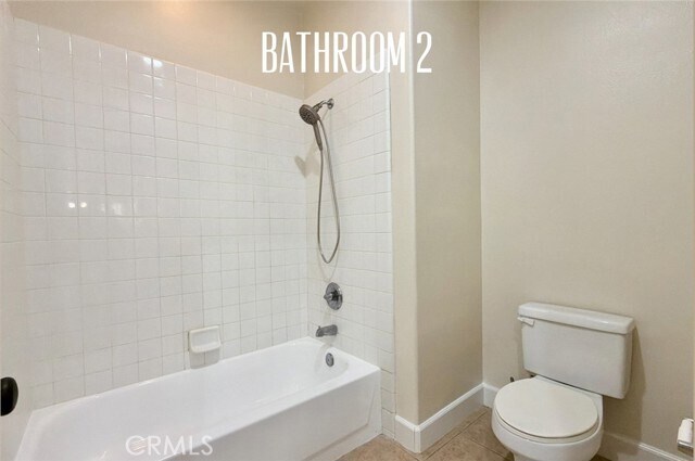 Building Photo - 2566 Pearblossom St