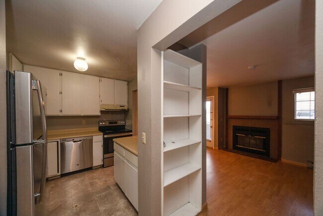 Building Photo - 720 City Park Ave