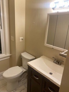 Building Photo - 211 Buffinton St