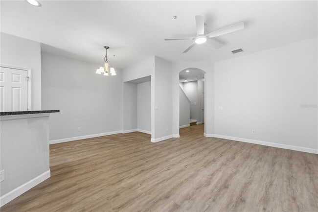 Building Photo - 1346 Grantham Dr