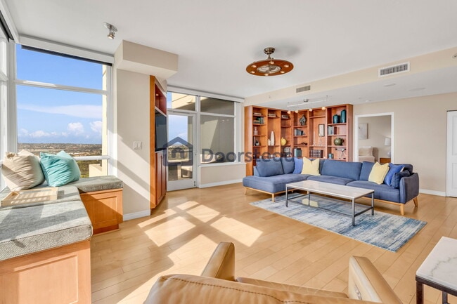 Building Photo - 475 Redwood St