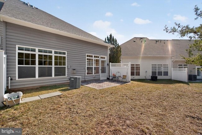 Building Photo - 13210 Rabbit Chase Rd