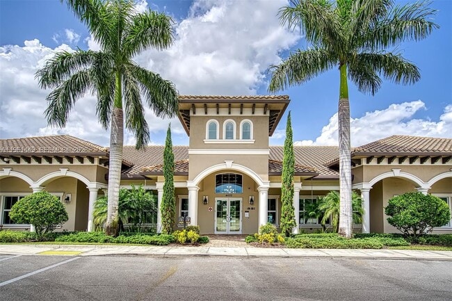 Building Photo - 5060 Eucalyptus Dr