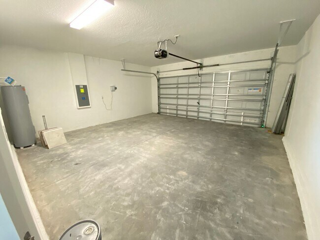 Building Photo - 4404 Eternal Prince Dr