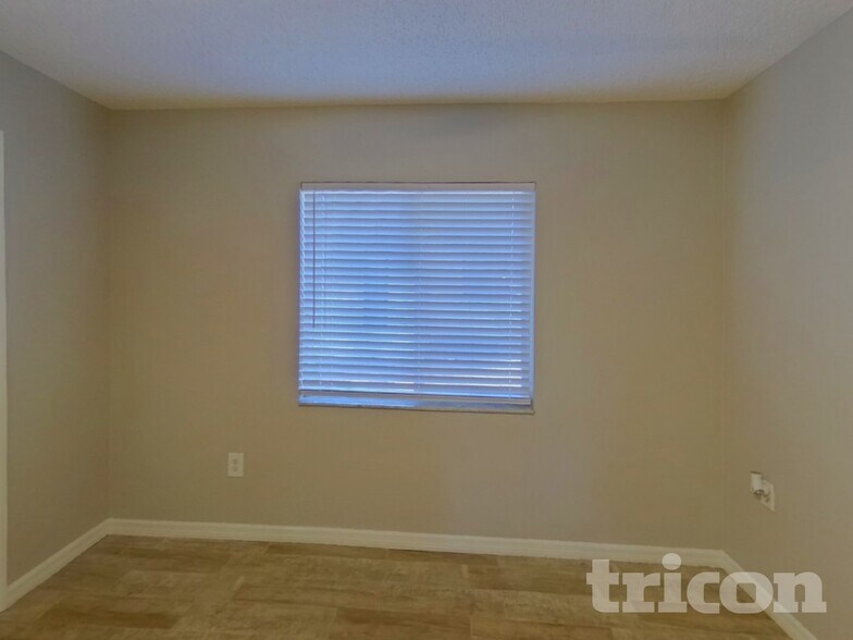 Building Photo - 3133 Swan Ln