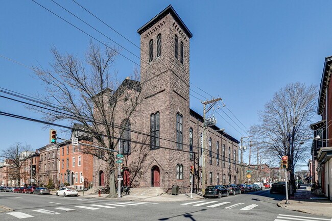 Building Photo - 2001 Spring Garden St
