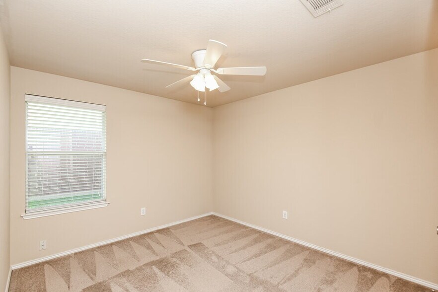 Building Photo - 1313 Pepperfield Ct