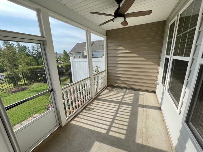 Building Photo - Spacious 3 bedroom townhome in Brier Creek