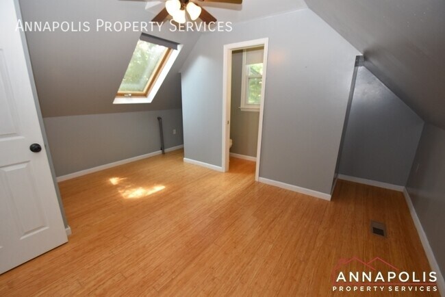 Building Photo - 1301 Damascus St