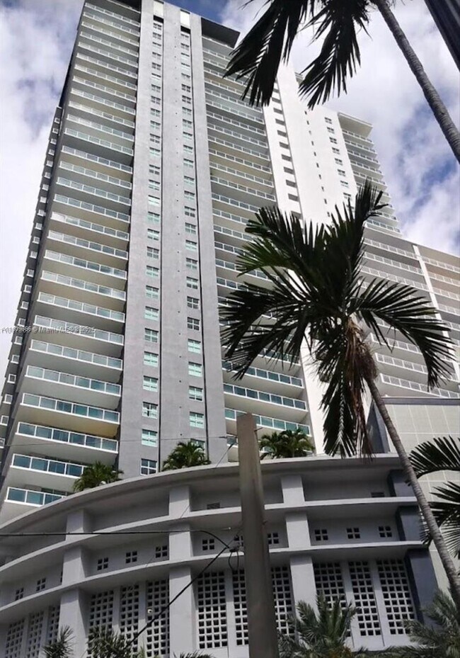 Building Photo - 1250 S Miami Ave