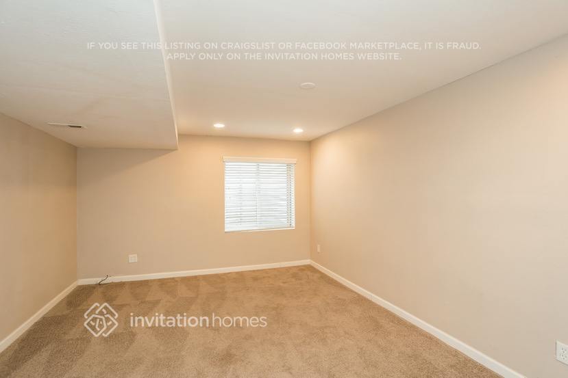 Building Photo - 9829 Kenton Cir