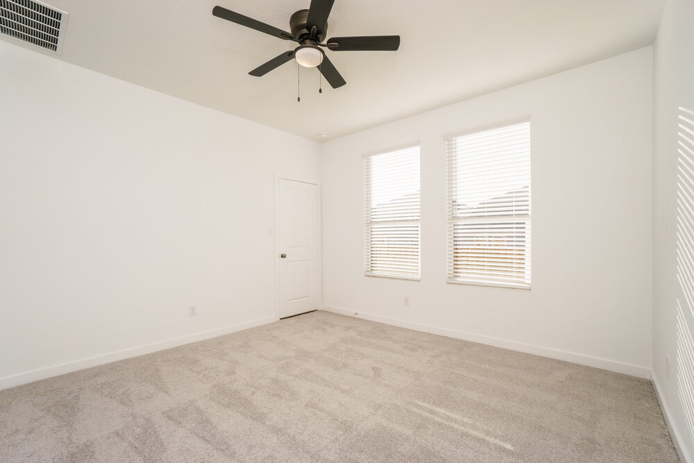 Building Photo - 15546 Crescent Pne