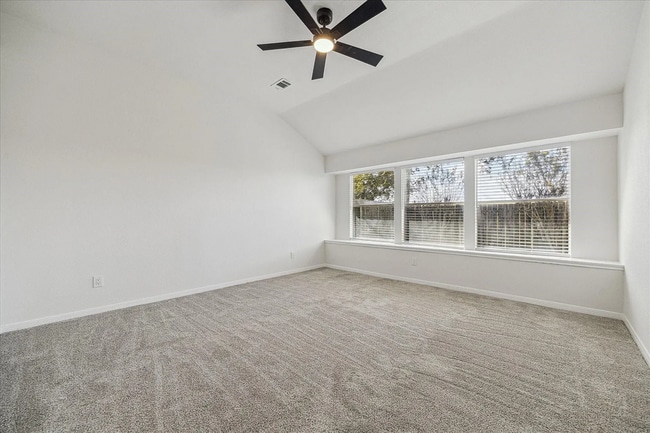 Building Photo - 3102 Great Lakes Ave