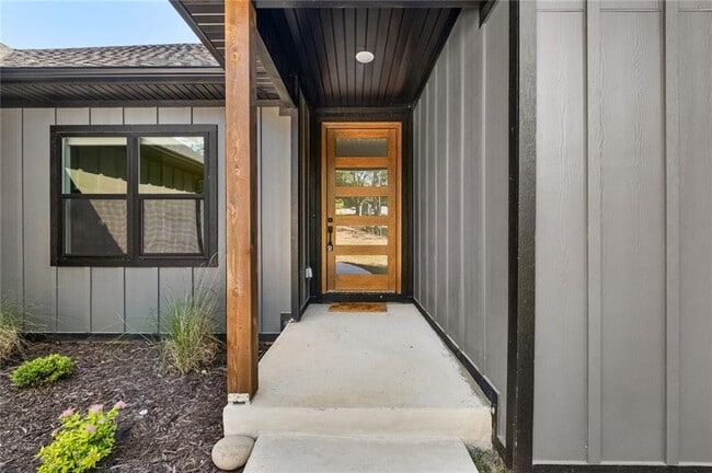 Building Photo - 45 Blairgowrie Dr
