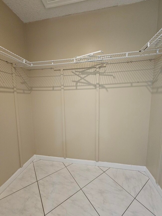 Building Photo - 3150 Leewood Terrace