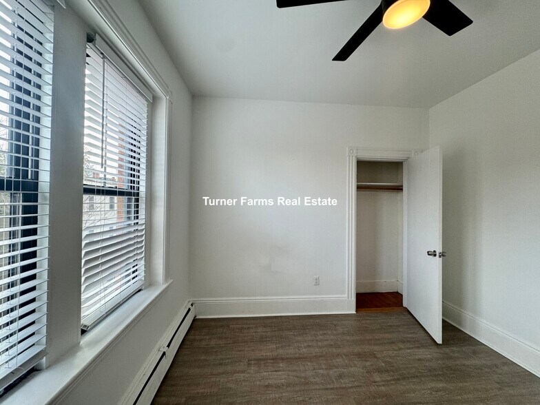 Building Photo - 1510 Tremont St