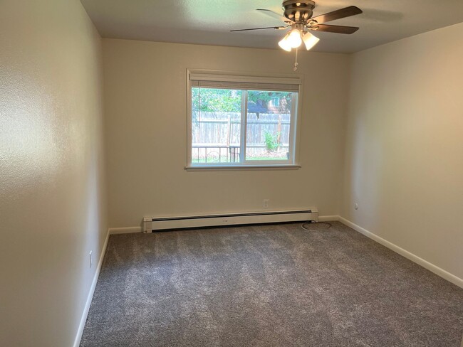 Building Photo - Cozy Fort Collins Condo for Rent