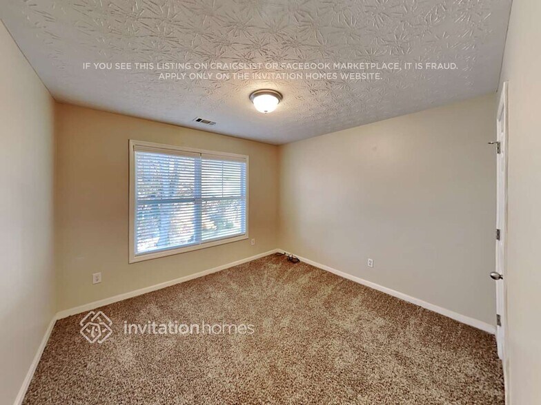 Building Photo - 807 Inkberry Rd