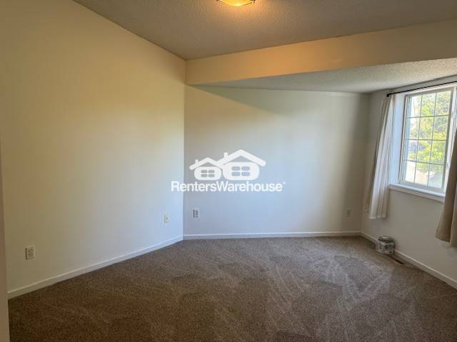Building Photo - 2088 Mainstreet
