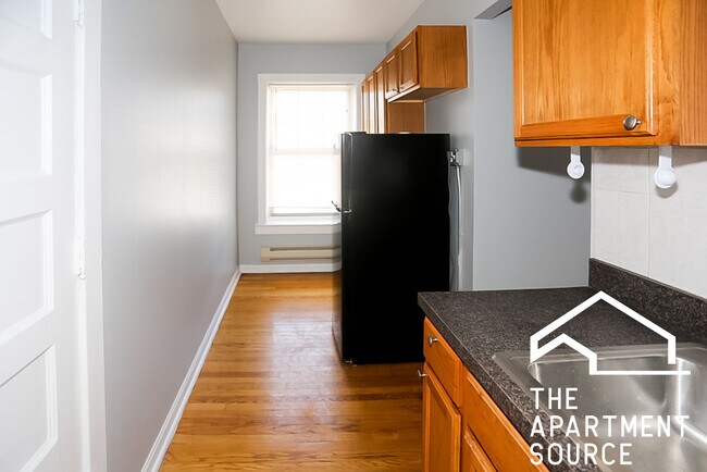 Primary Photo - 3257 W Wrightwood Ave