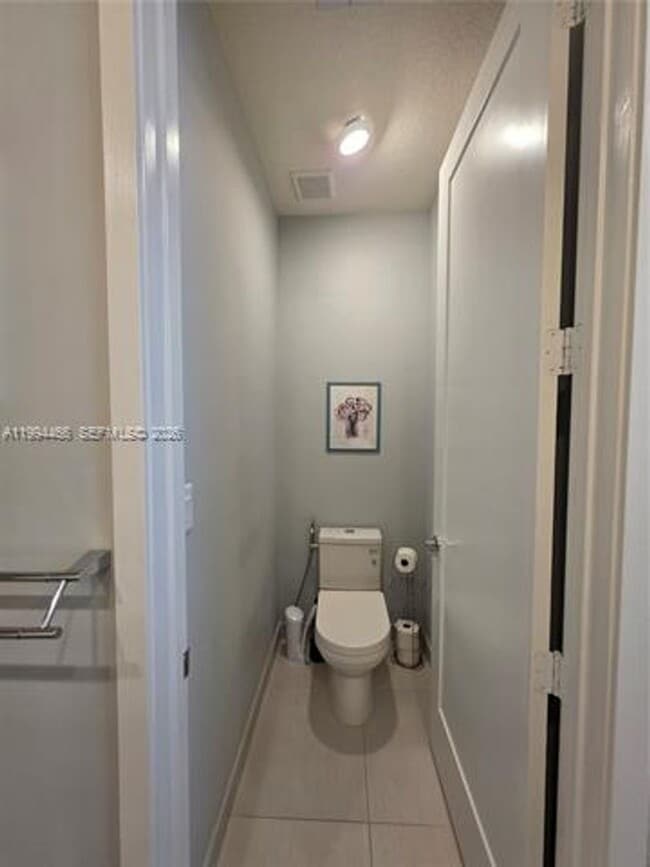 Building Photo - 10222 NW 64th Way