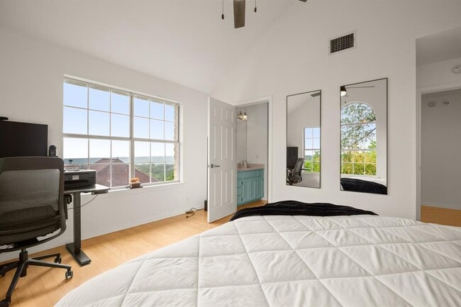 Building Photo - 7209 Foxtree Cove