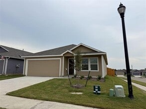 Building Photo - 835 Ginkgo Wy