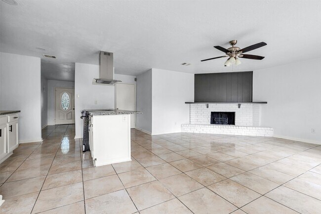 Building Photo - 4406 Kacee Dr