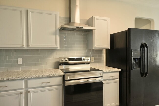 Building Photo - 23902 Spring Way Dr
