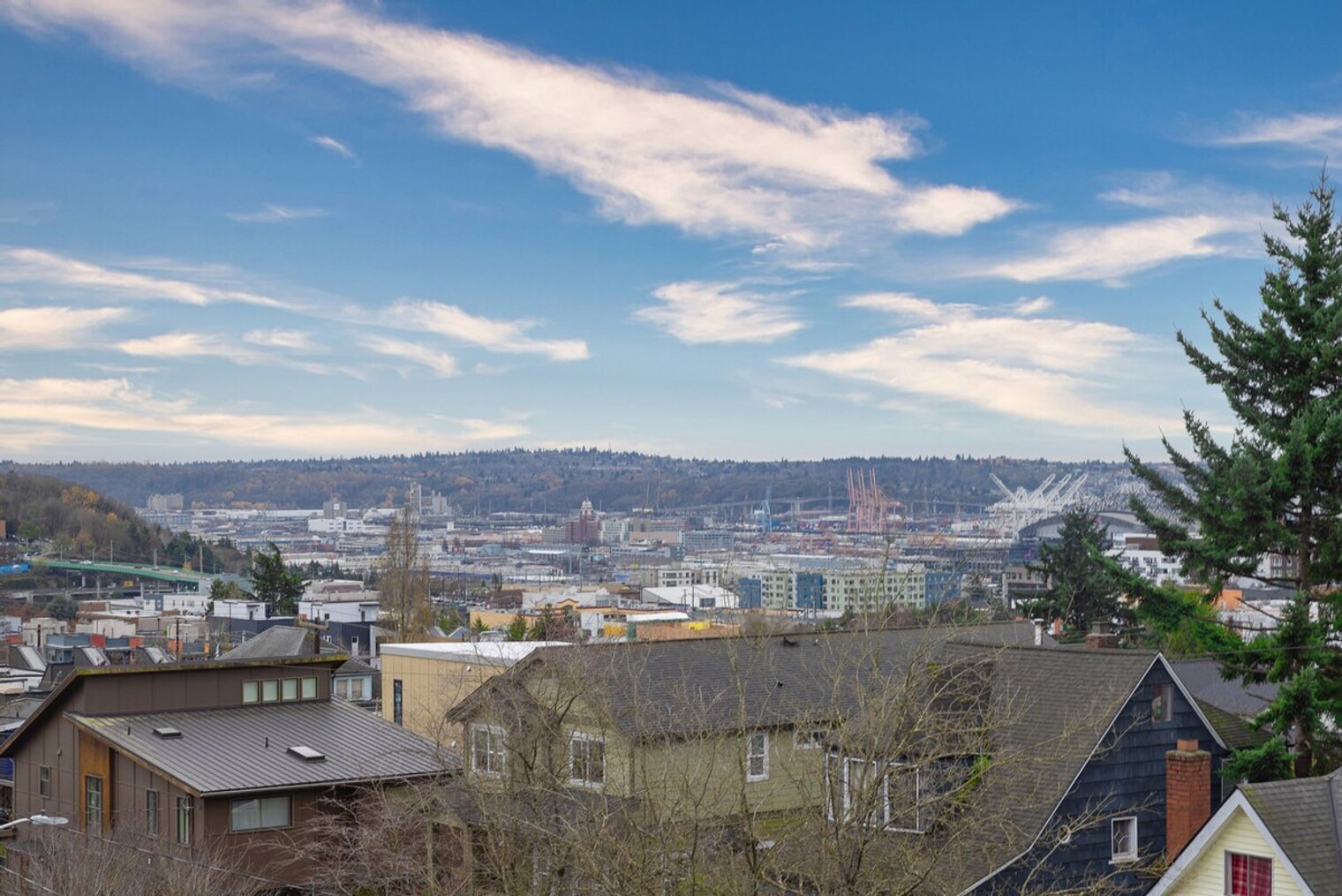 Building Photo - 305 18th Ave