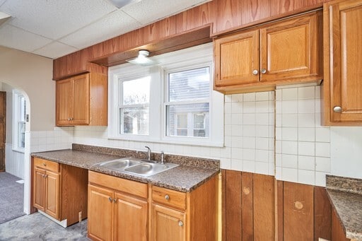 Building Photo - Large Firestone 4 Bed Brick Home