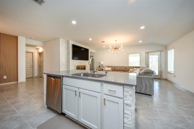 Building Photo - 28938 Yukon River Ct