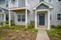 Building Photo - 227 Kingsport Dr