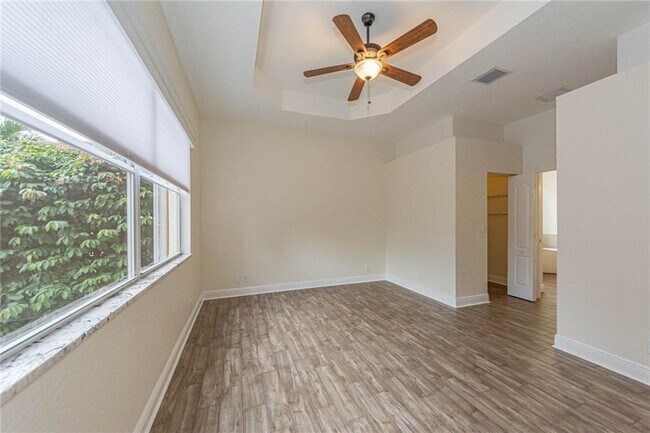 Building Photo - 5952 Spanish River Rd