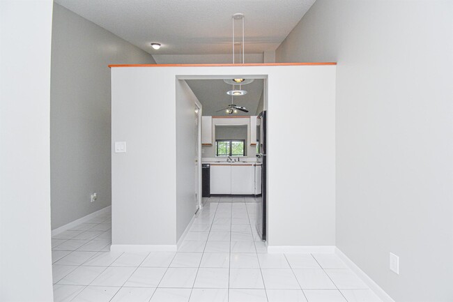 Building Photo - 3100 NW 46th St