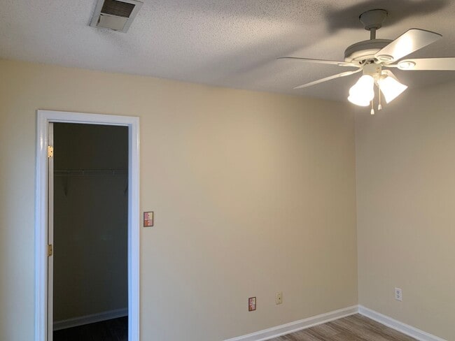 Building Photo - Beautiful Home located in the Brynmoor Com...