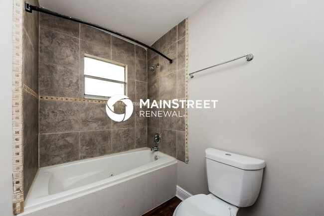 Building Photo - 3 Bedroom Pet-Friendly Home in Orlando, FL...