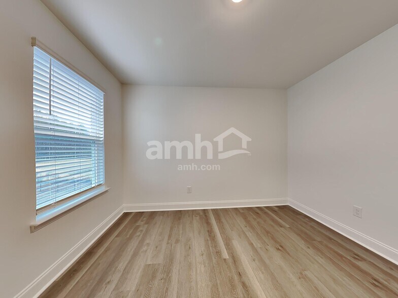 Building Photo - 168 Portside Pk Dr