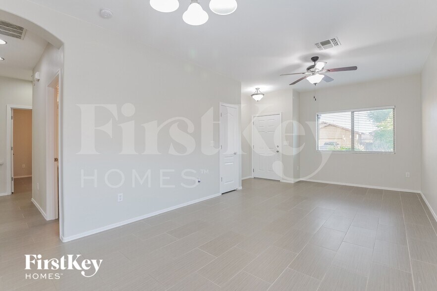 Building Photo - 11584 W Stone Hearth St