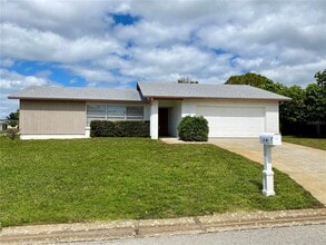 Building Photo - 6914 20th Ave W