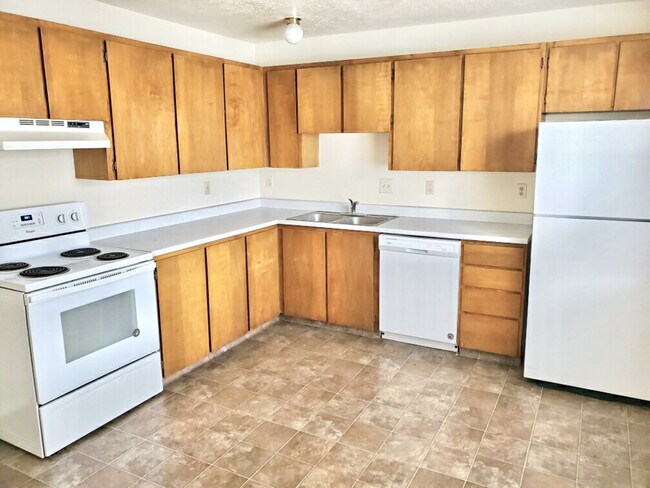 Building Photo - Logan 4-plex