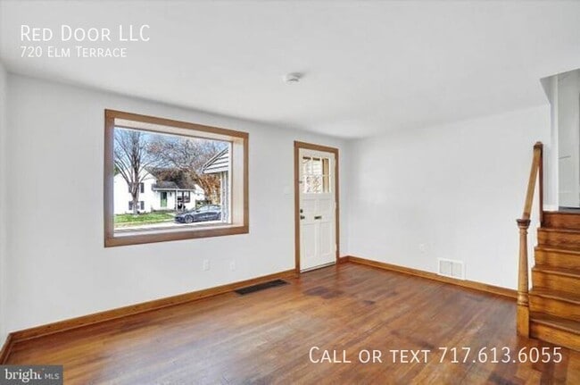 Building Photo - 720 Elm Terrace