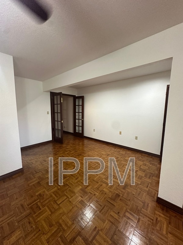 Building Photo - 5408 Guava Dr