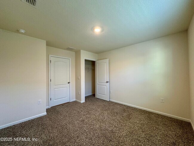Building Photo - 3330 Lawton Pl