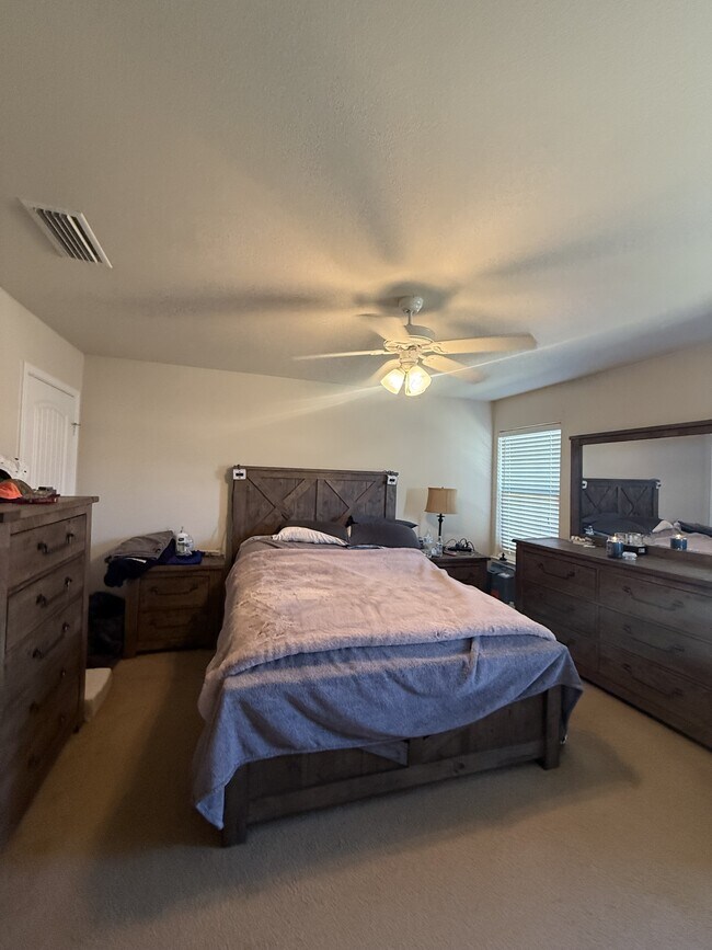 Building Photo - 6914 95th St