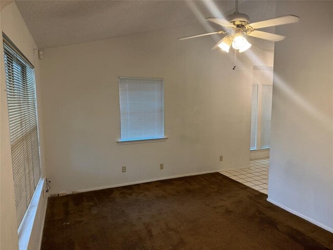 Building Photo - 905 Tillery St