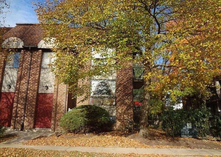 Building Photo - 750 Putnam Blvd
